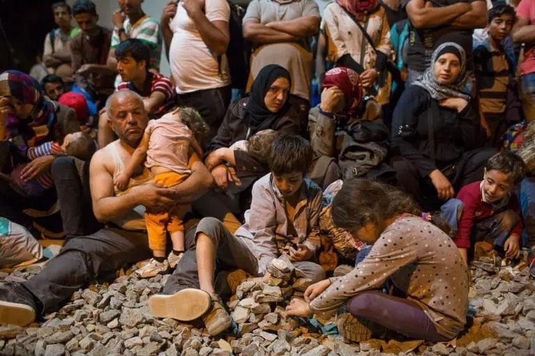 Decizie de ultimă oră. 300 de refugiați vor fi relocați în Români