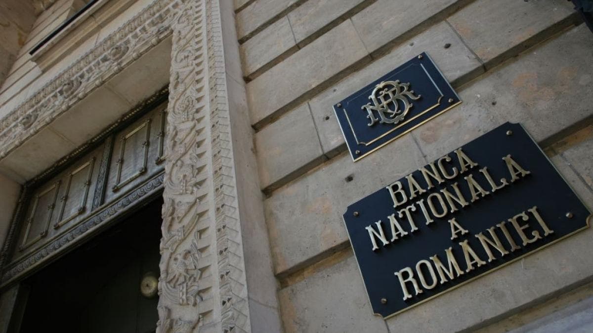 BNR avertizează: leul rămâne sub presiune. Conflictul din Orientul Mijlociu și instabilitatea politică, riscuri pentru economia României