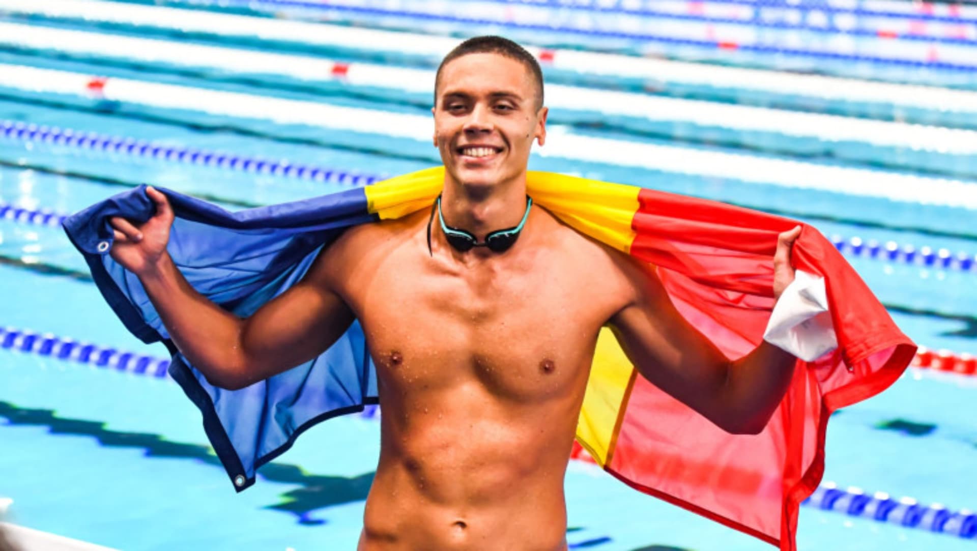 David Popovici a cucerit aurul și la 200 m liber la CE de la Paris și rămâne neînvins în această probă din 2023. Este REGELE!