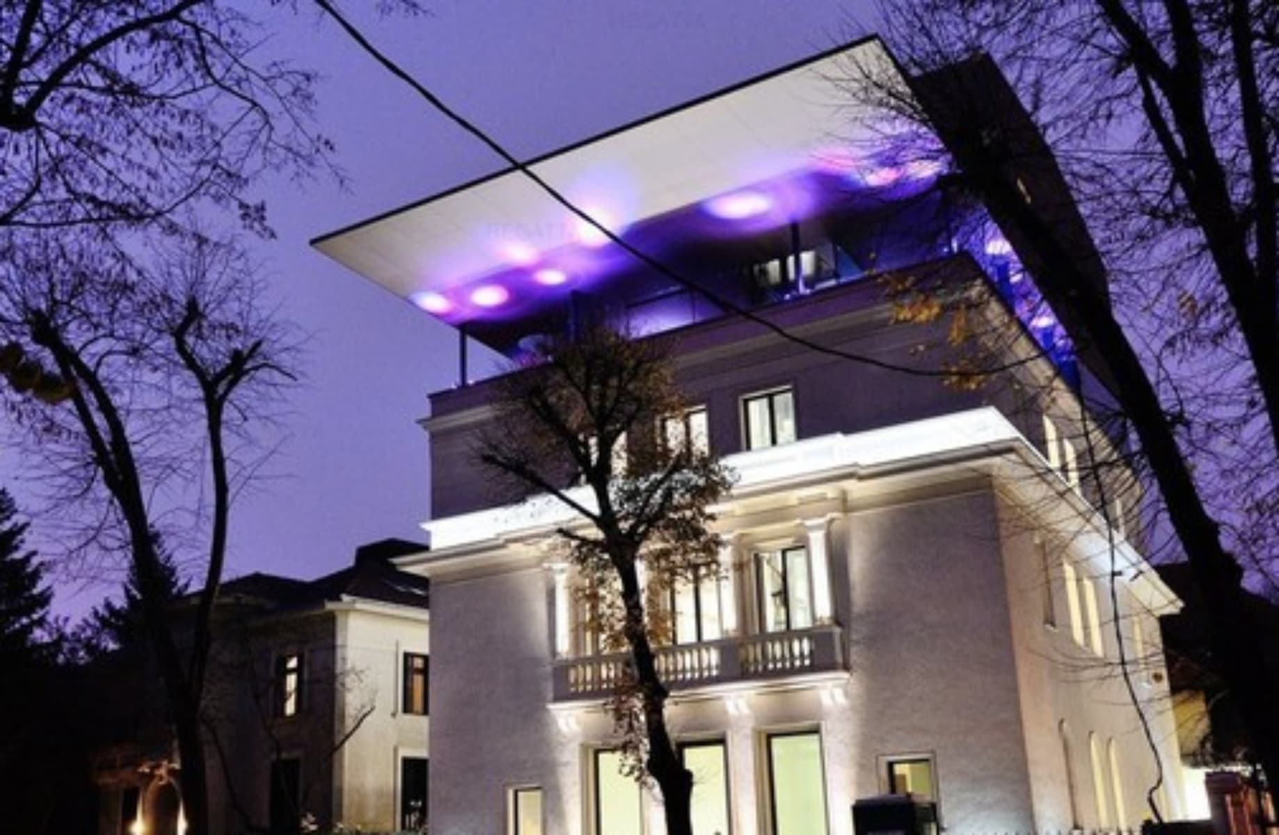 Cea mai scumpă casă scoasă la vânzare în România. Vila de 15 milioane de euro are 15 de camere și10 băi