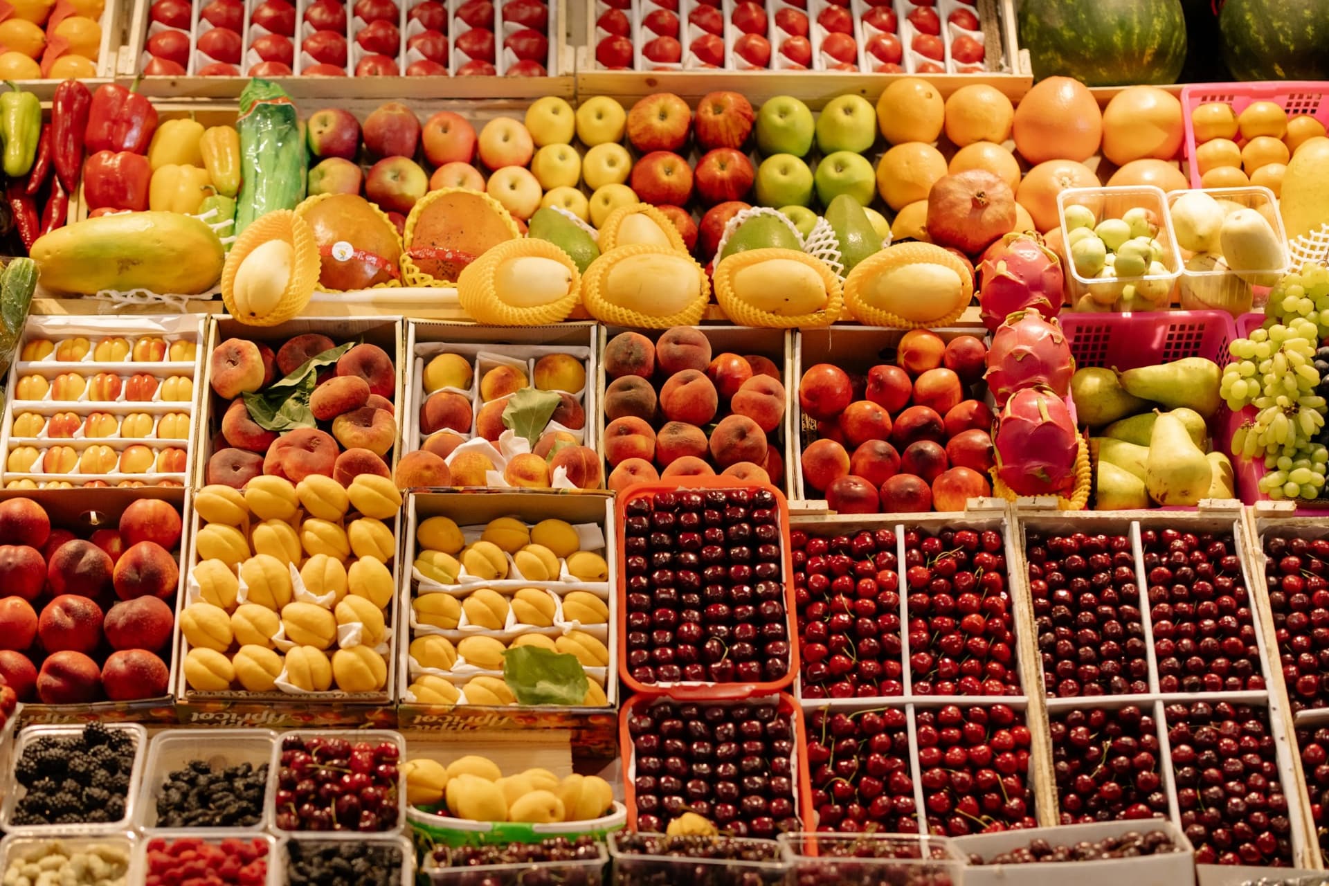 UE își mărește excedentul agroalimentar, deși exportă mai puțin. România, o poveste aparte în agricultura europeană