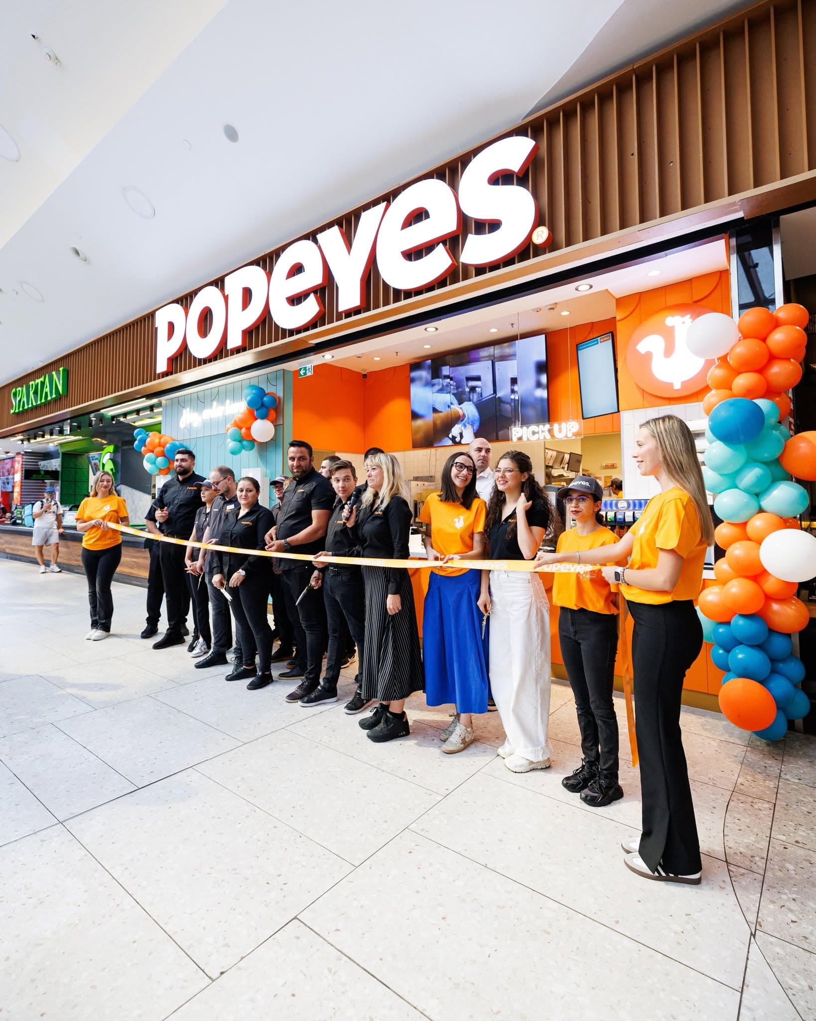 Popeyes, afacere profitabilă a REX Concepts în România care nu acoperă însă pierderile Burger King