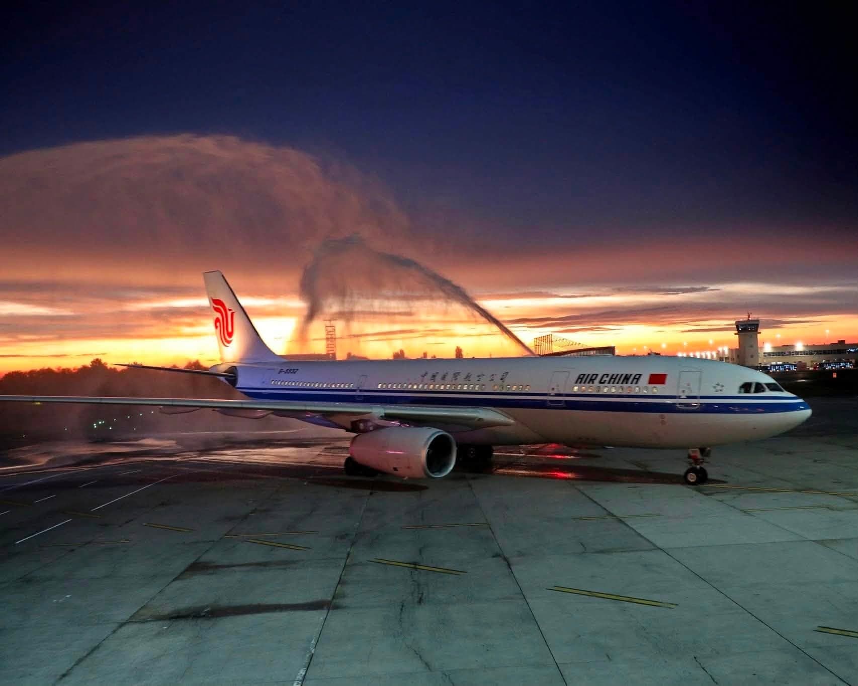 Zborul direct București–Beijing revine după 23 de ani. O nouă poartă pentru afaceriși turism dintre România și China