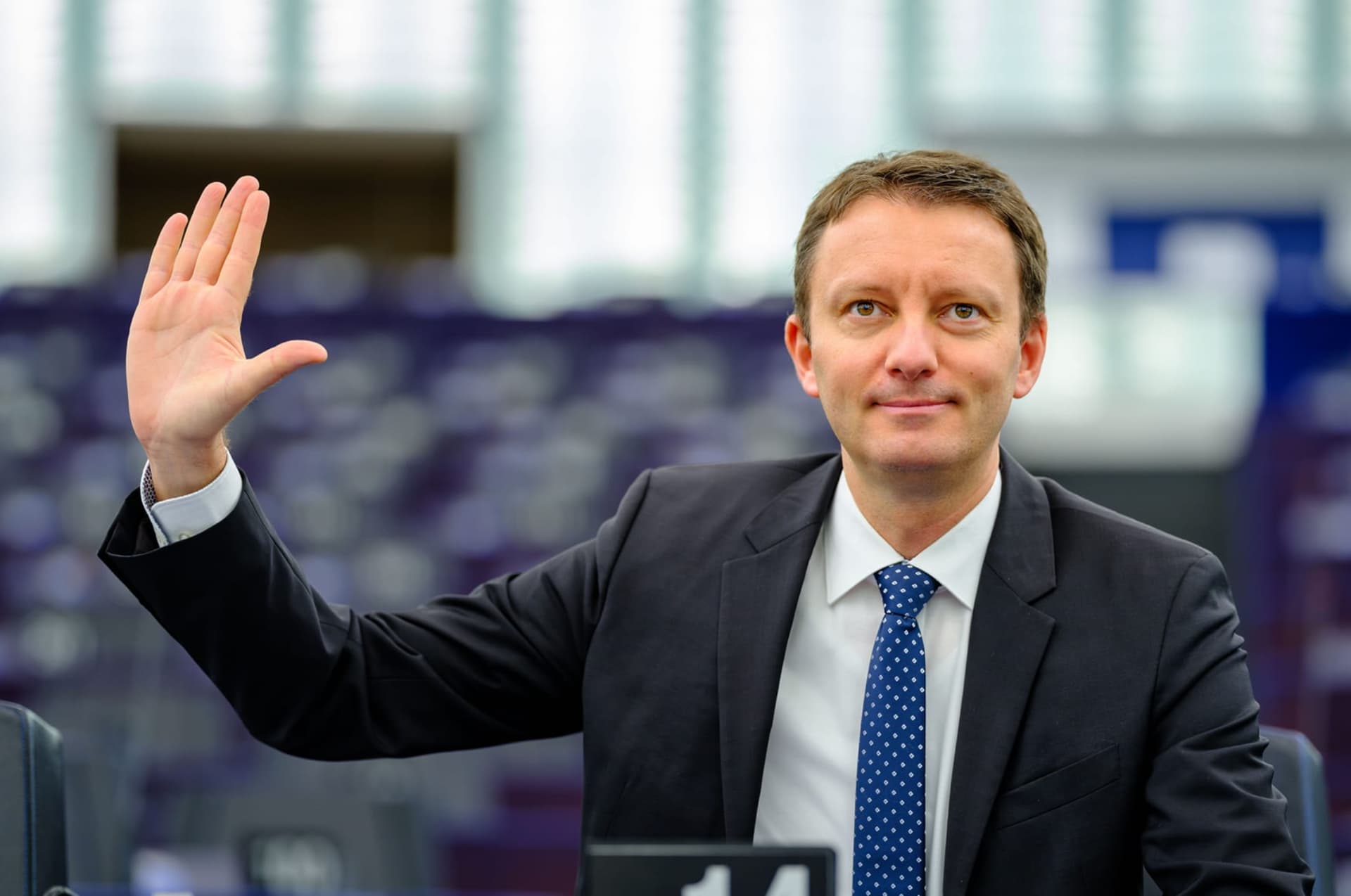 Siegfried Mureșan, cu averea ”la vedere”- 1,2 milioane de euro în titluri de stat, casă de 260 mp în Belgia și mașini de lux