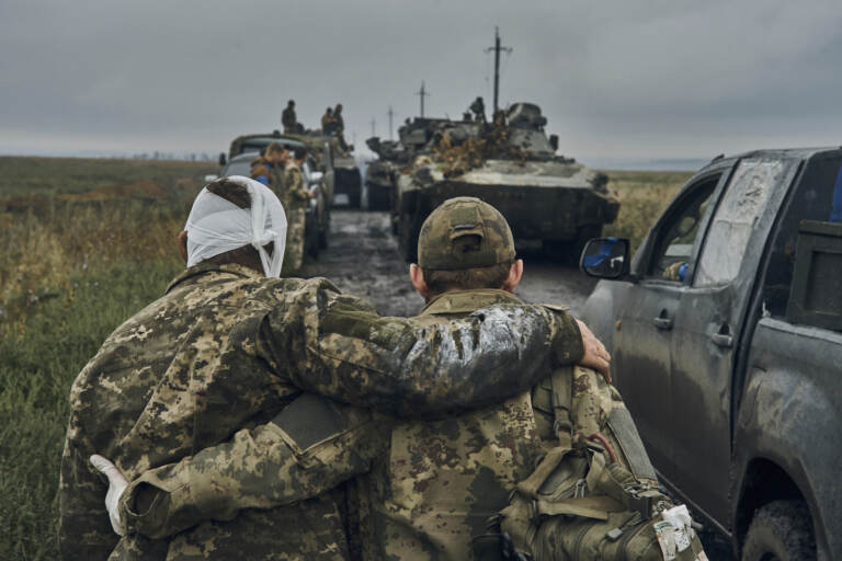 Rusia este în prag de război civil, iar ucrainienii profită: Lupte grele în Doneţk şi Zaporojie