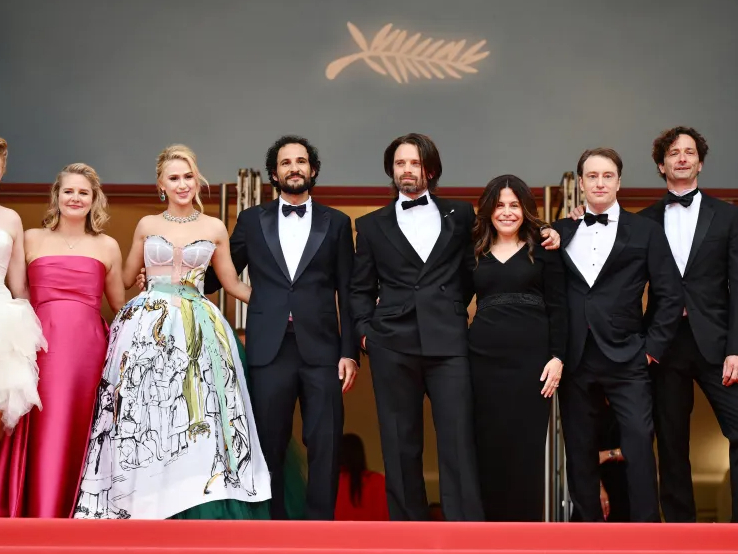 Succes uriaș pentru Sebastian Stan la Festival Internațional de film de la Cannes! Aseară a fost aplaudat minute în șir /VIDEO