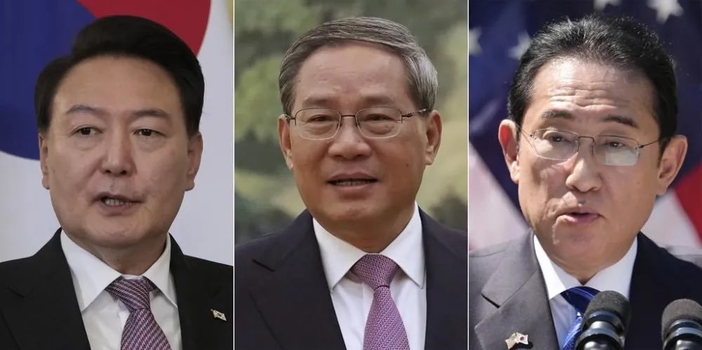 Premierul chinez salută „un nou început” în relaţiile cu Japonia şi Coreea de Sud, ţări aliate cu SUA, la prima lor trilaterală din ultimii patru ani