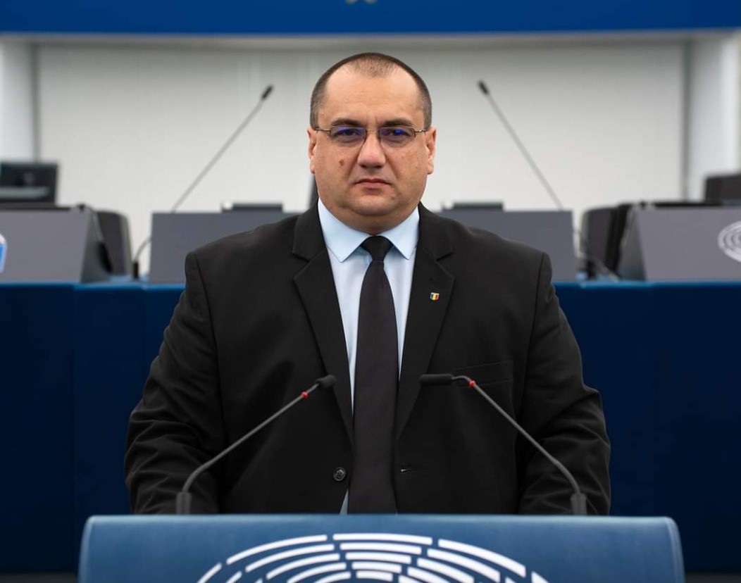 Cristian Terheș: „Dacă instituțiile din România ar fi făcut pentru admiterea în Schengen ce au făcut pentru candidatura lui Iohannis la șefia NATO, scăpam de controalele vamale acum 7-8 ani!”